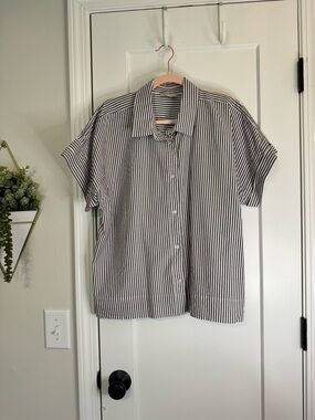 LOFT Striped Crop Top